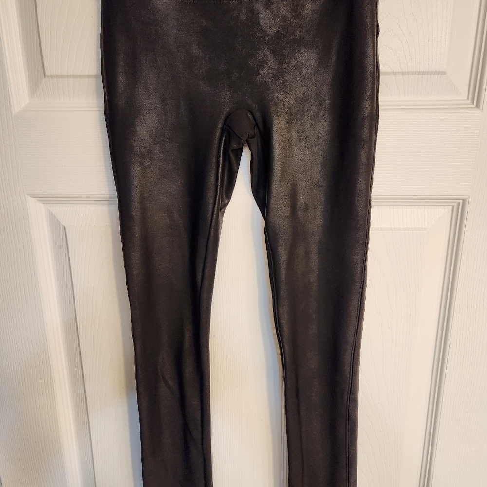 Spanx Faux Leather Leggings Size Small - Picture 8 of 16